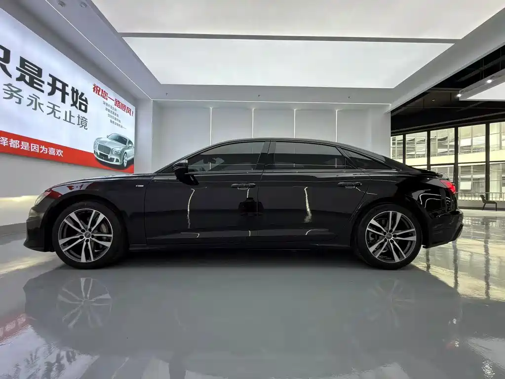 Audi A6L — миниатюра 10