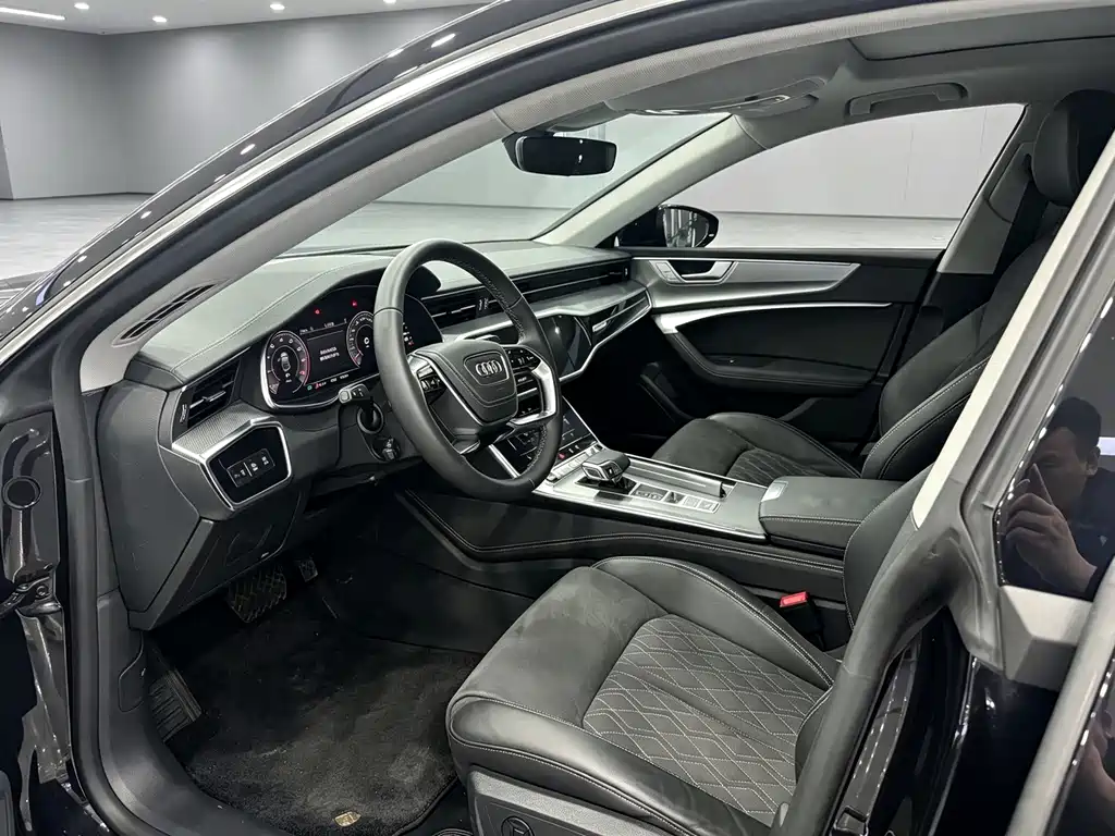 Audi A7L — миниатюра 8