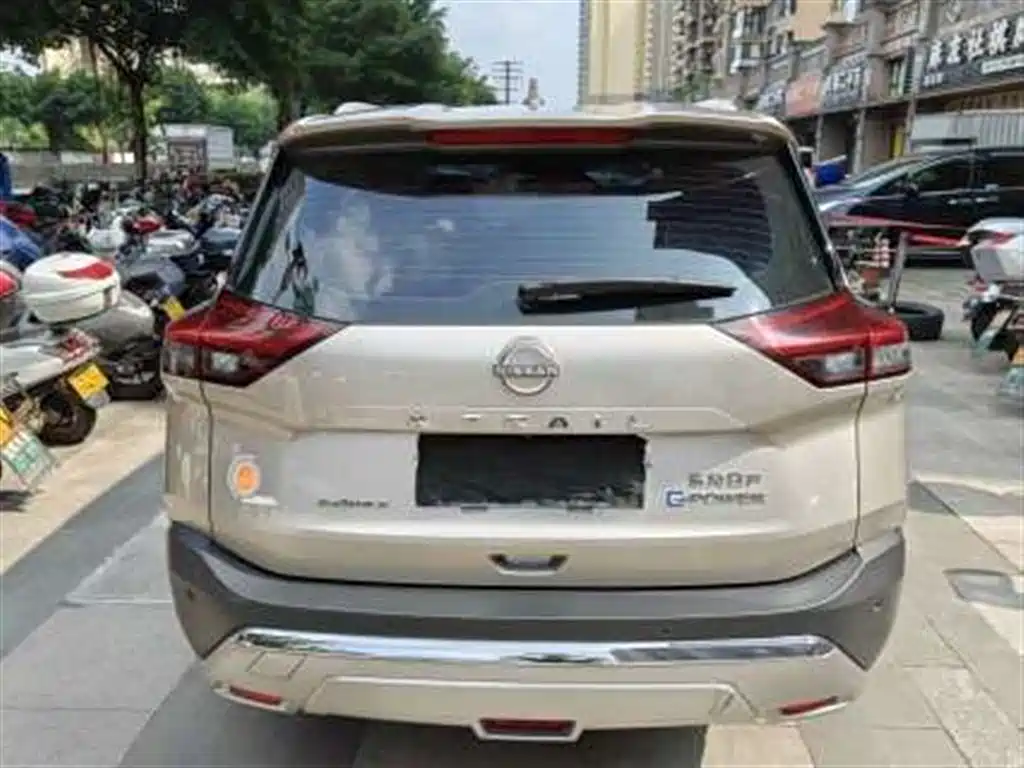 Nissan X-Trail — миниатюра 3