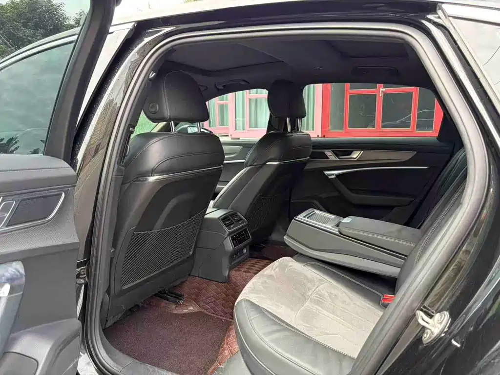 Audi A6L — миниатюра 5