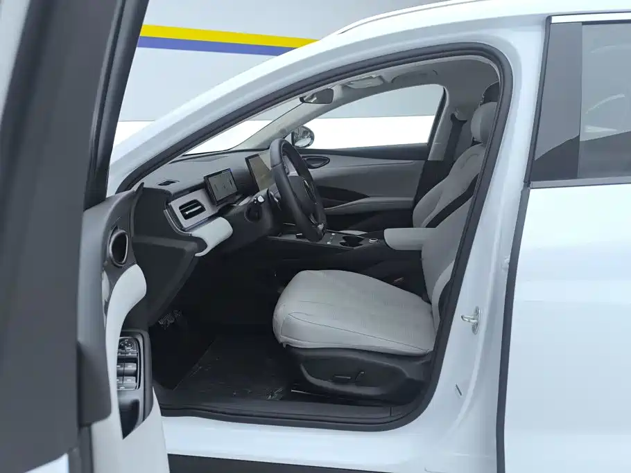 BYD Seals 06 DM-i версия для путешествий — миниатюра 9