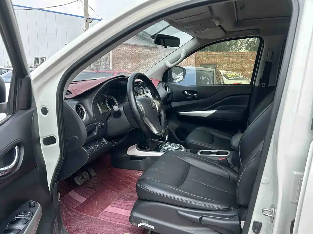 Nissan Terra — миниатюра 7