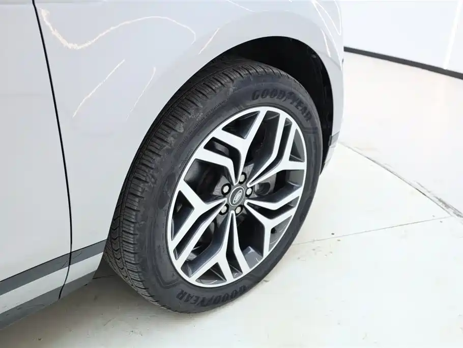 LAND ROVER RANGE ROVER AURORA NEW ENERGY