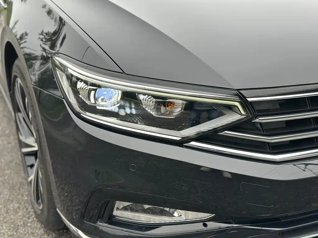 Volkswagen Magotan — миниатюра 4