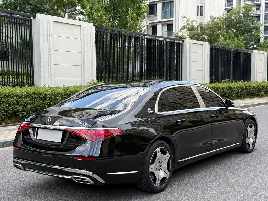 Mercedes-Benz S-Class — миниатюра 7