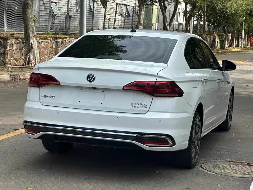 Volkswagen Bora — миниатюра 4