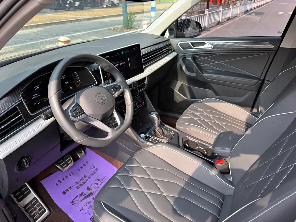 Volkswagen Tiguan L — миниатюра 5