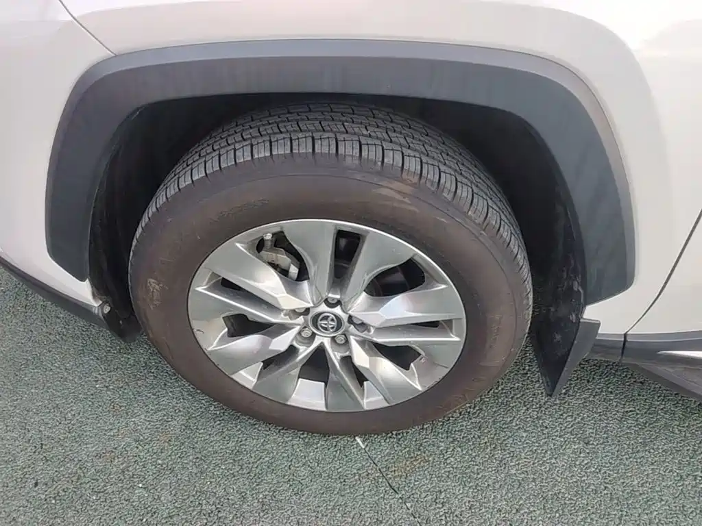 Toyota Wildlander — миниатюра 23