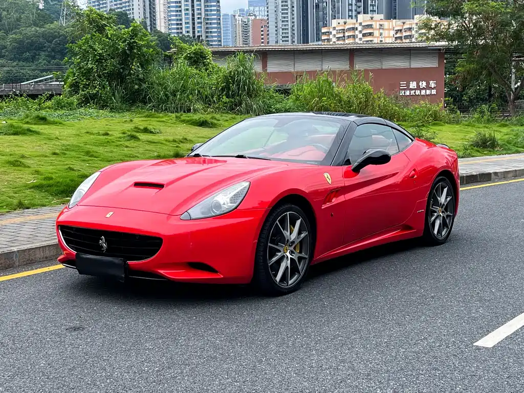 Ferrari California T 2011