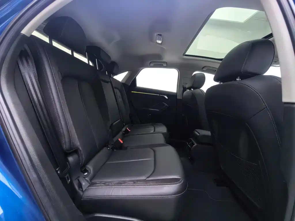 Audi Q3 Sportback 45 TFSI quattro Luxury Type, фото 10