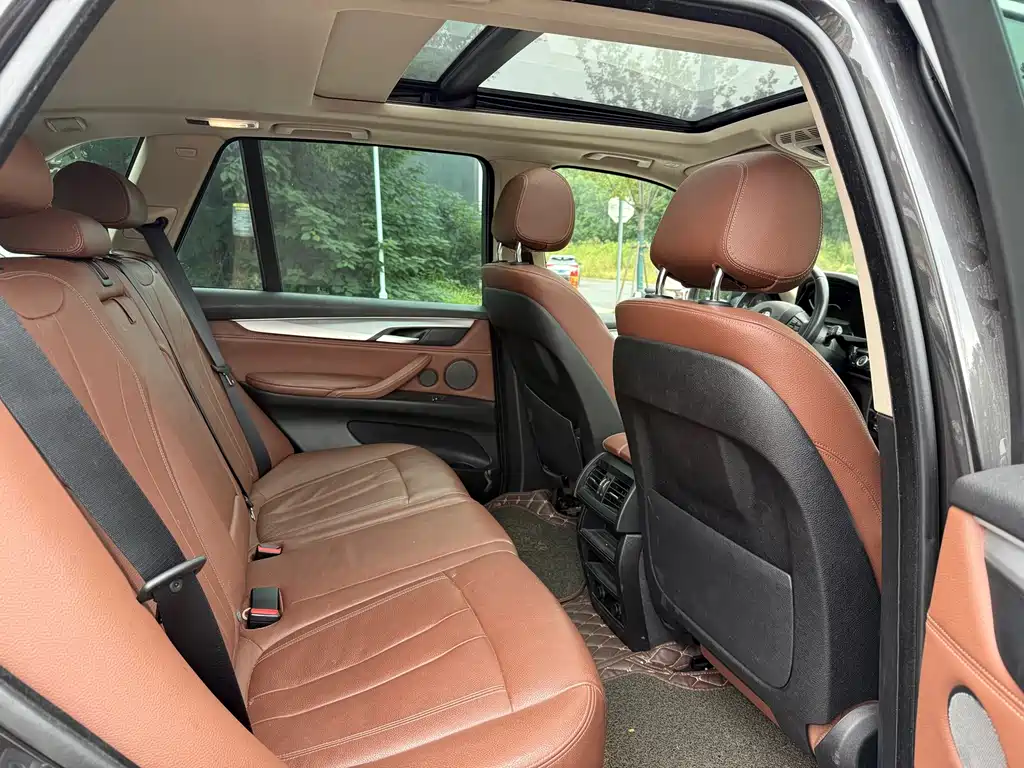 BMW X5 (Import) — миниатюра 16