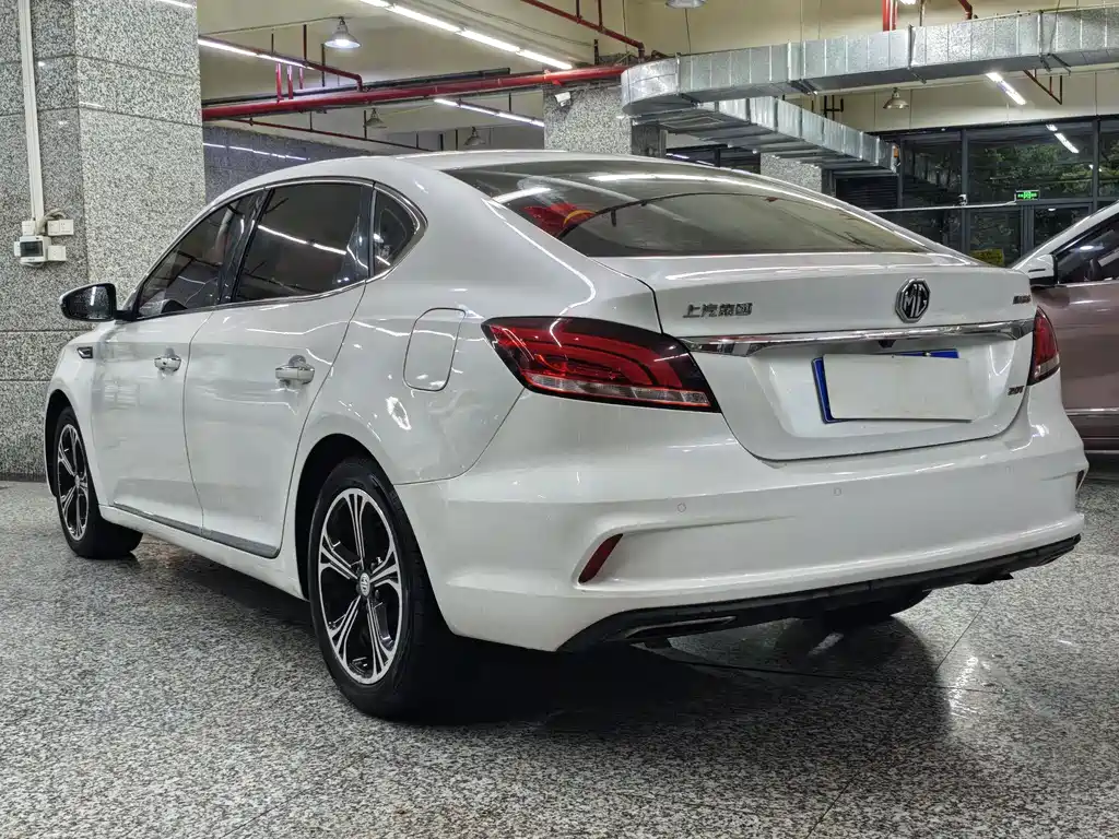 MG 6 2019 20T AT Trophy