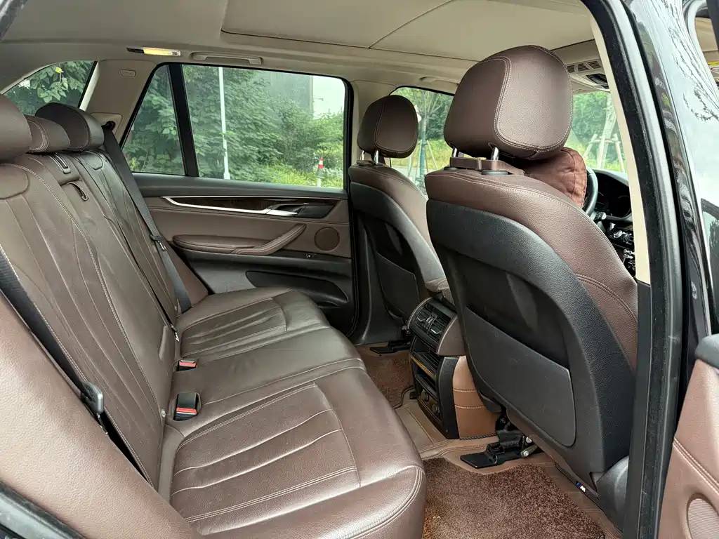 BMW X5 (Import) — миниатюра 16
