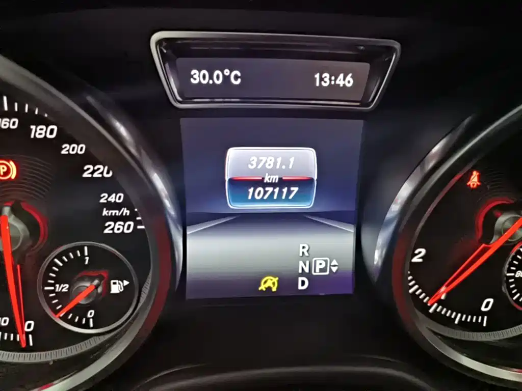 Mercedes-Benz GLE (Import) — миниатюра 12