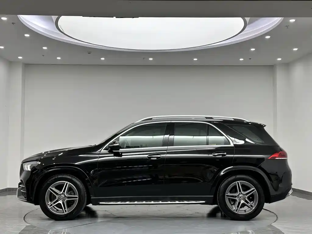 Mercedes-Benz GLE (Import) — миниатюра 4
