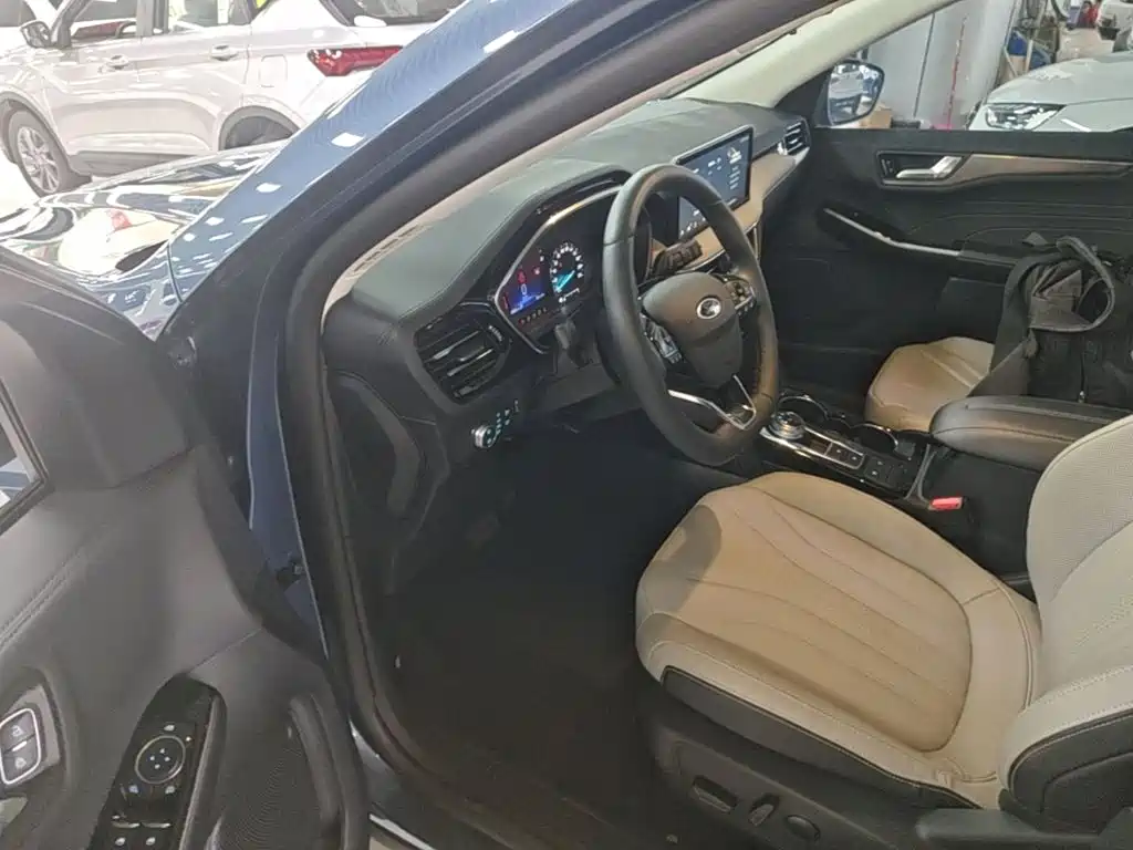 Ford Escape — миниатюра 16