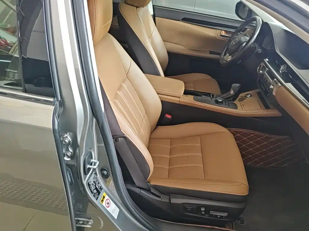 Lexus ES — миниатюра 25