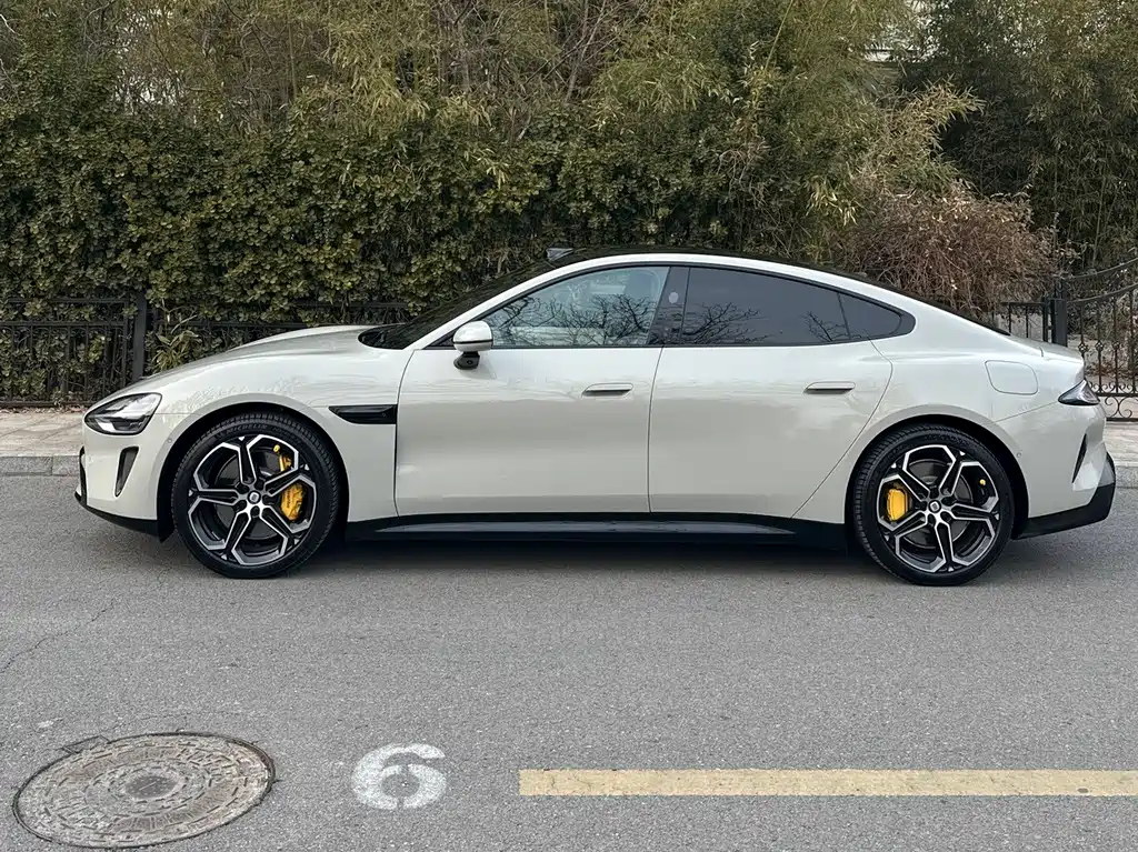 XIAOMI CAR XIAOMI SU7