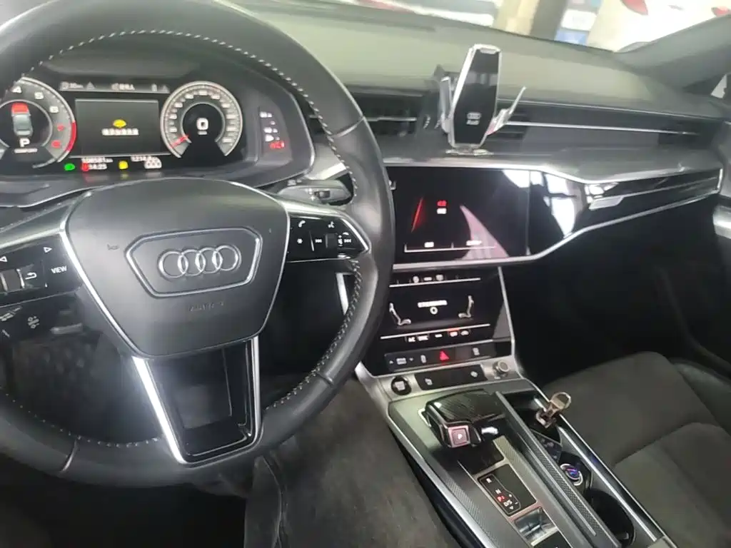 Audi A6L — миниатюра 10