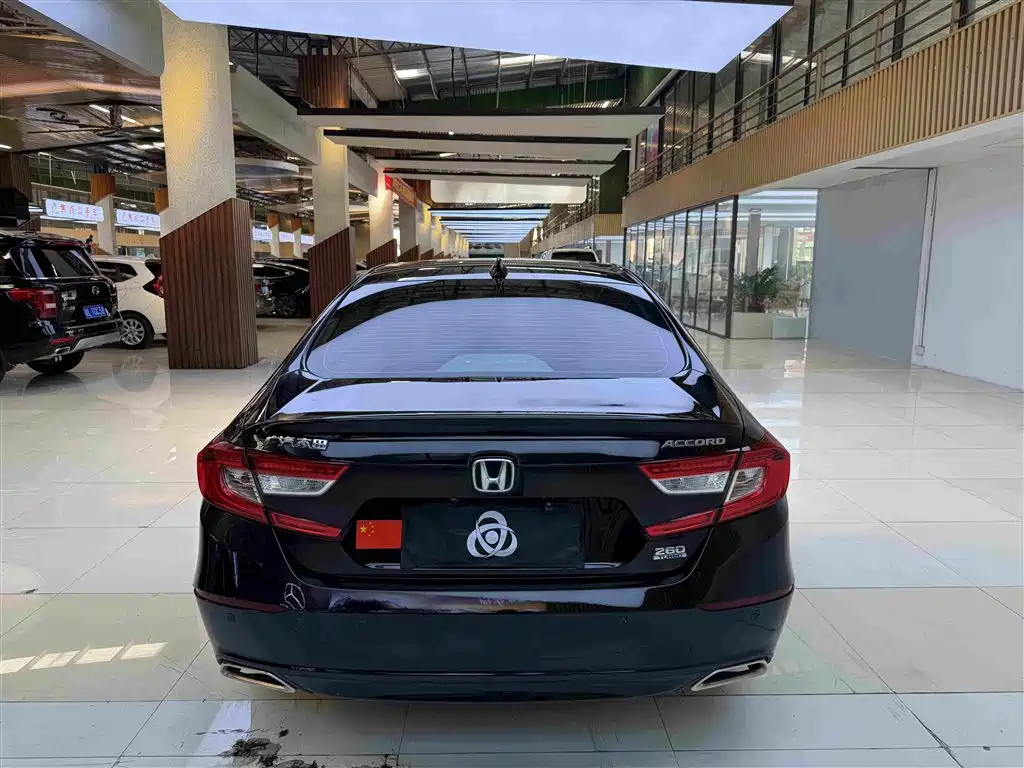 Honda Accord — миниатюра 8