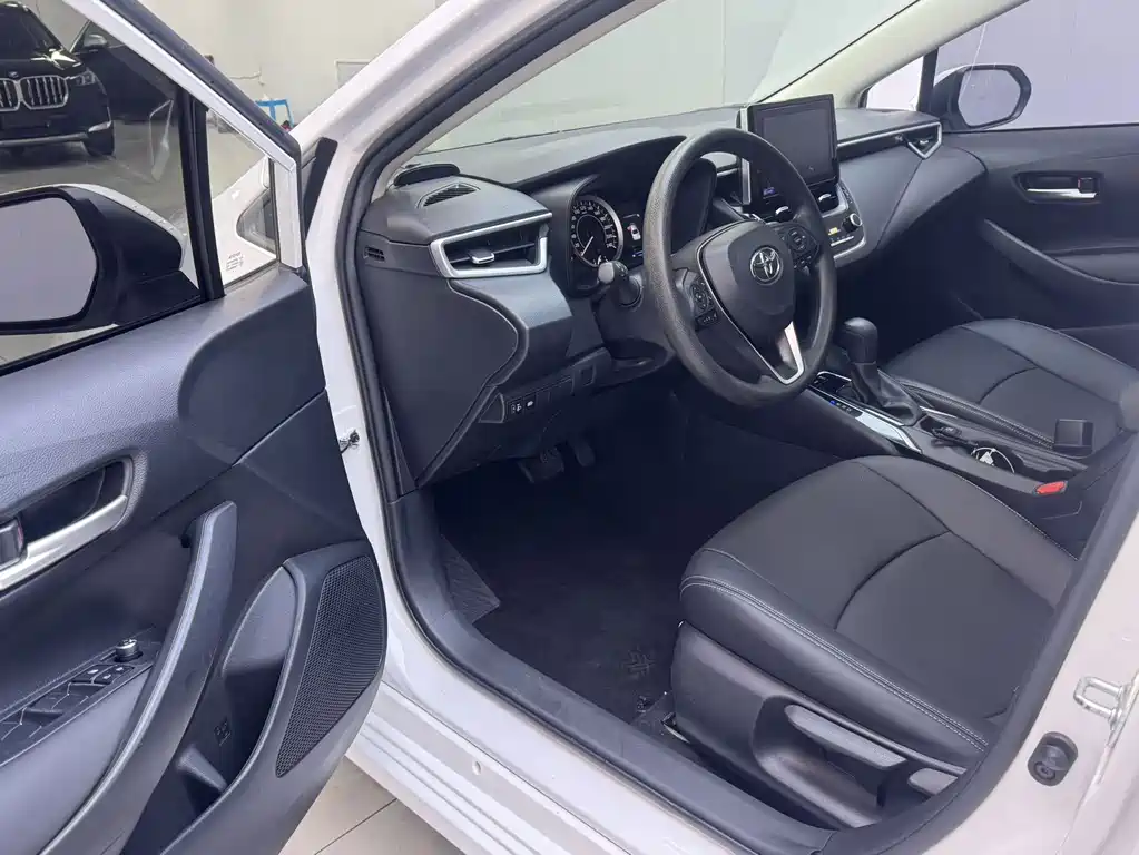 Toyota Corolla — миниатюра 10