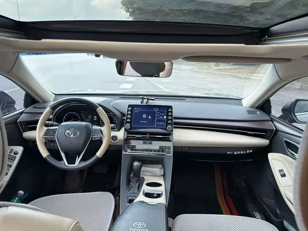 Toyota Avalon — миниатюра 9