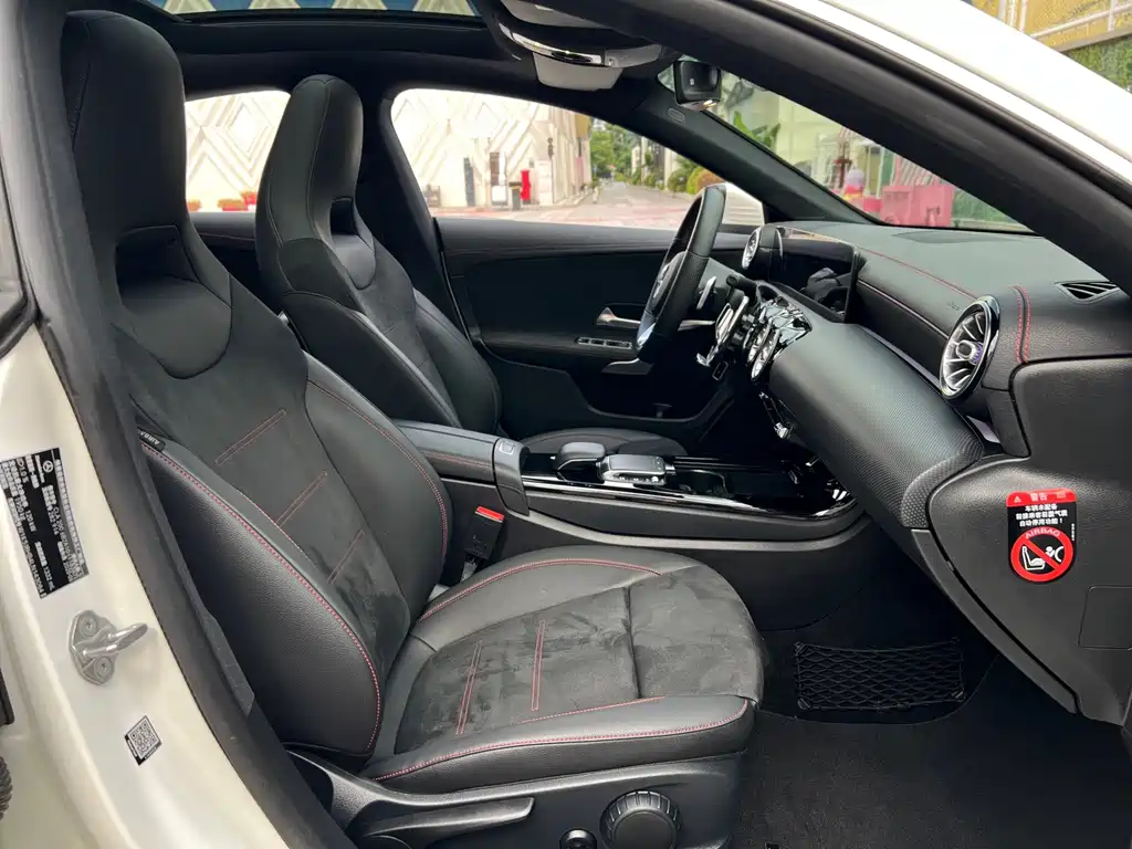 Mercedes-Benz CLA (Import) — миниатюра 12