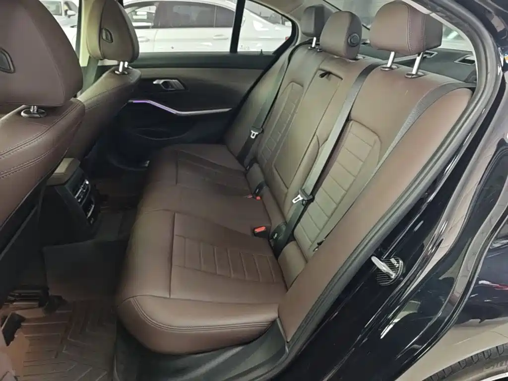 BMW 3 Series — миниатюра 17
