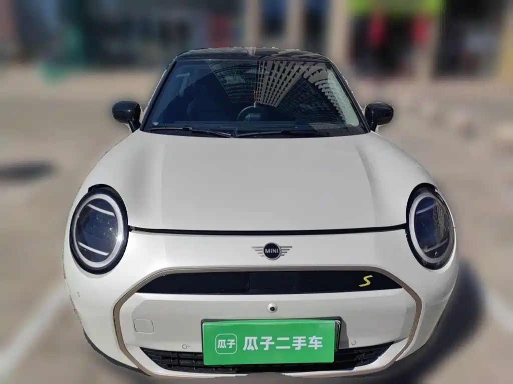 MINI MINI COOPER EV — миниатюра 2