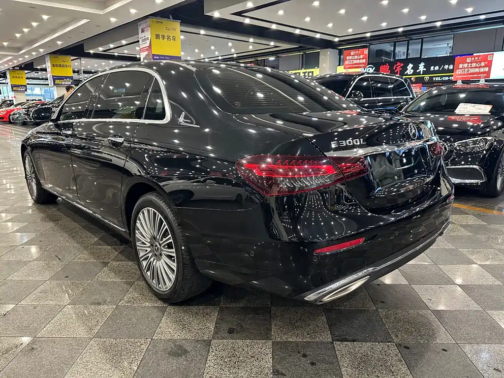 MERCEDES-BENZ E CLASS