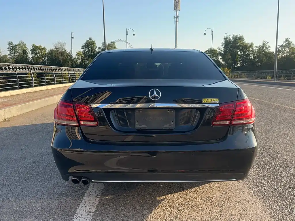 Mercedes-Benz E-Class — миниатюра 8
