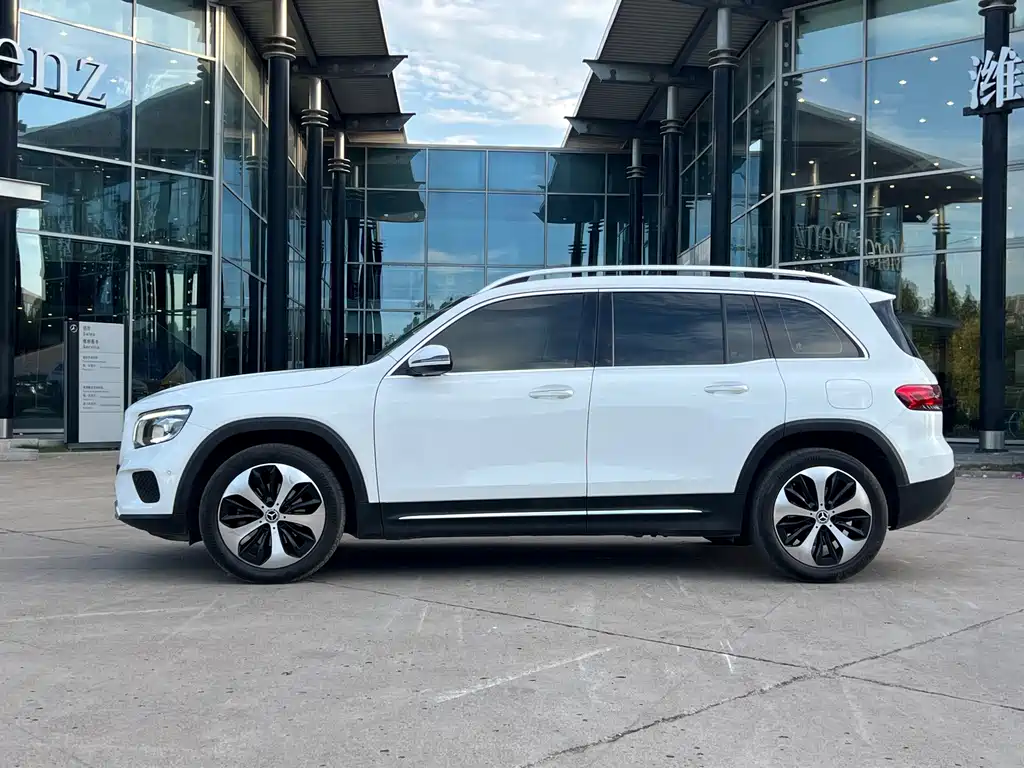 Mercedes-Benz GLB — миниатюра 3