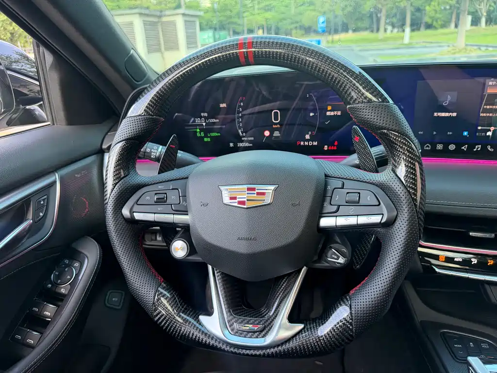 Cadillac CT5 — миниатюра 21