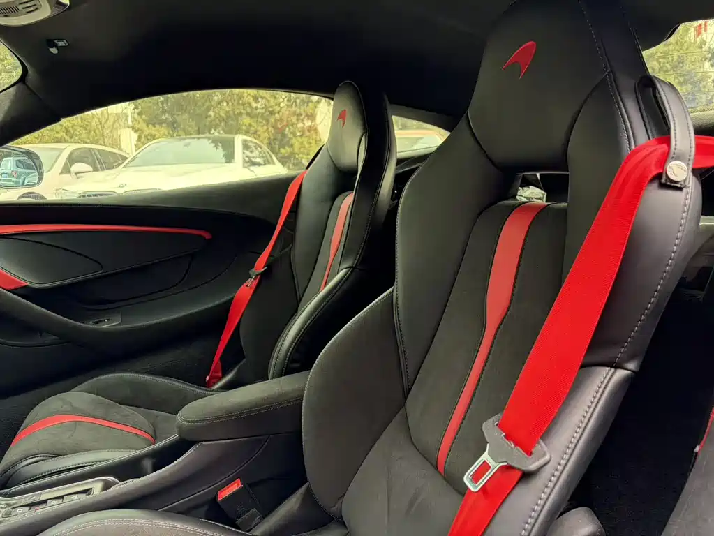 McLaren 570 2015 570S 3.8T Coupe