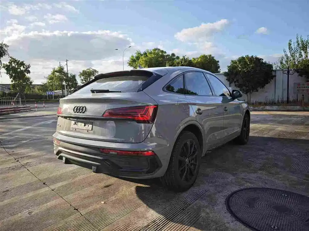 Audi Q5L Sportback — миниатюра 4