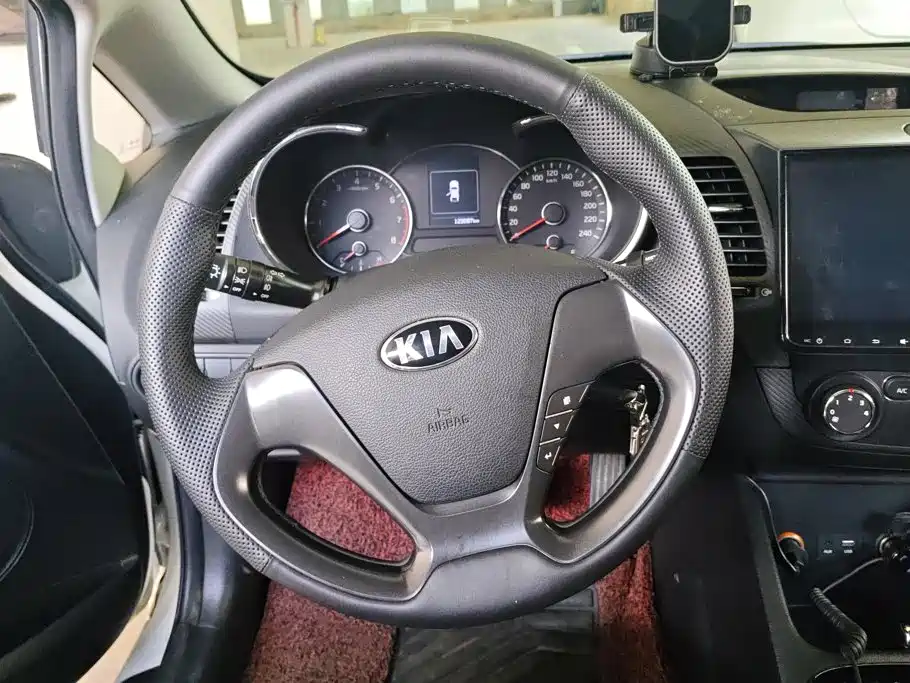 Kia K3 — миниатюра 15