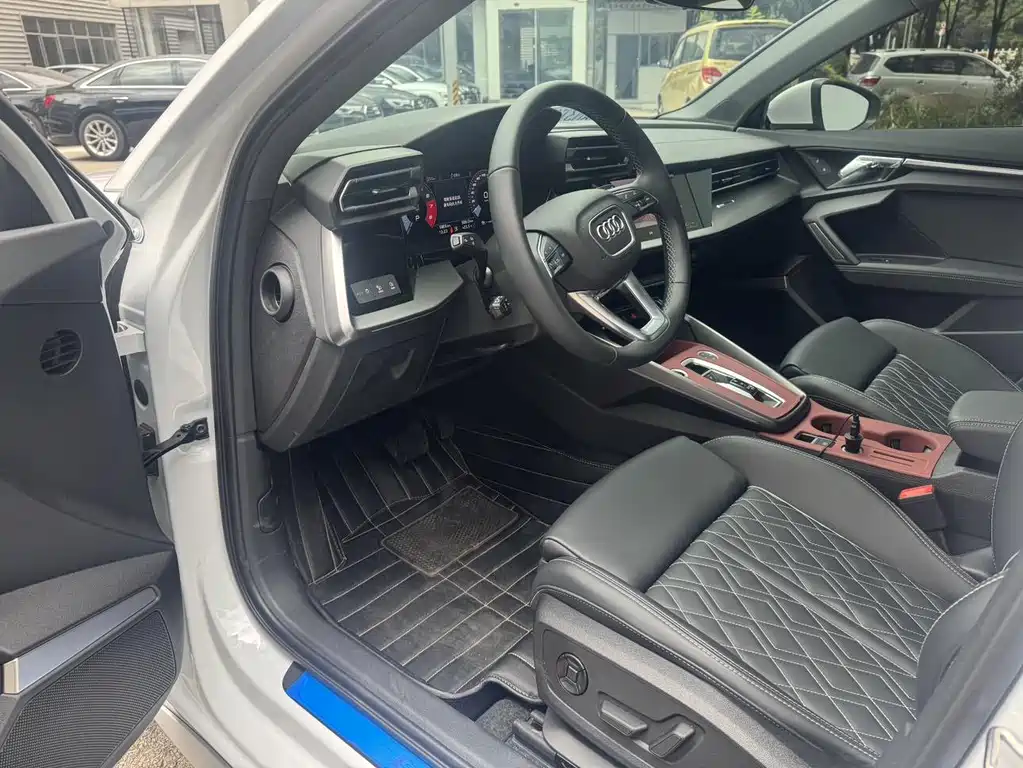 Audi A3 — миниатюра 9