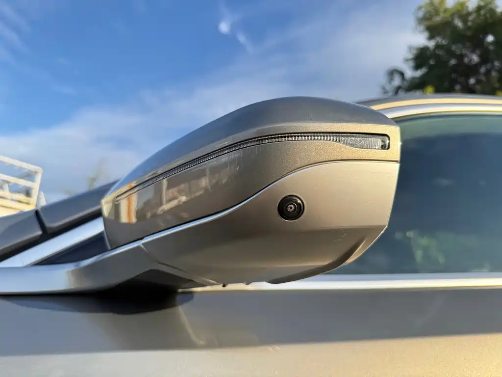 BMW i5 — миниатюра 4