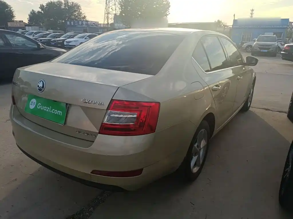 Skoda Octavia — миниатюра 7