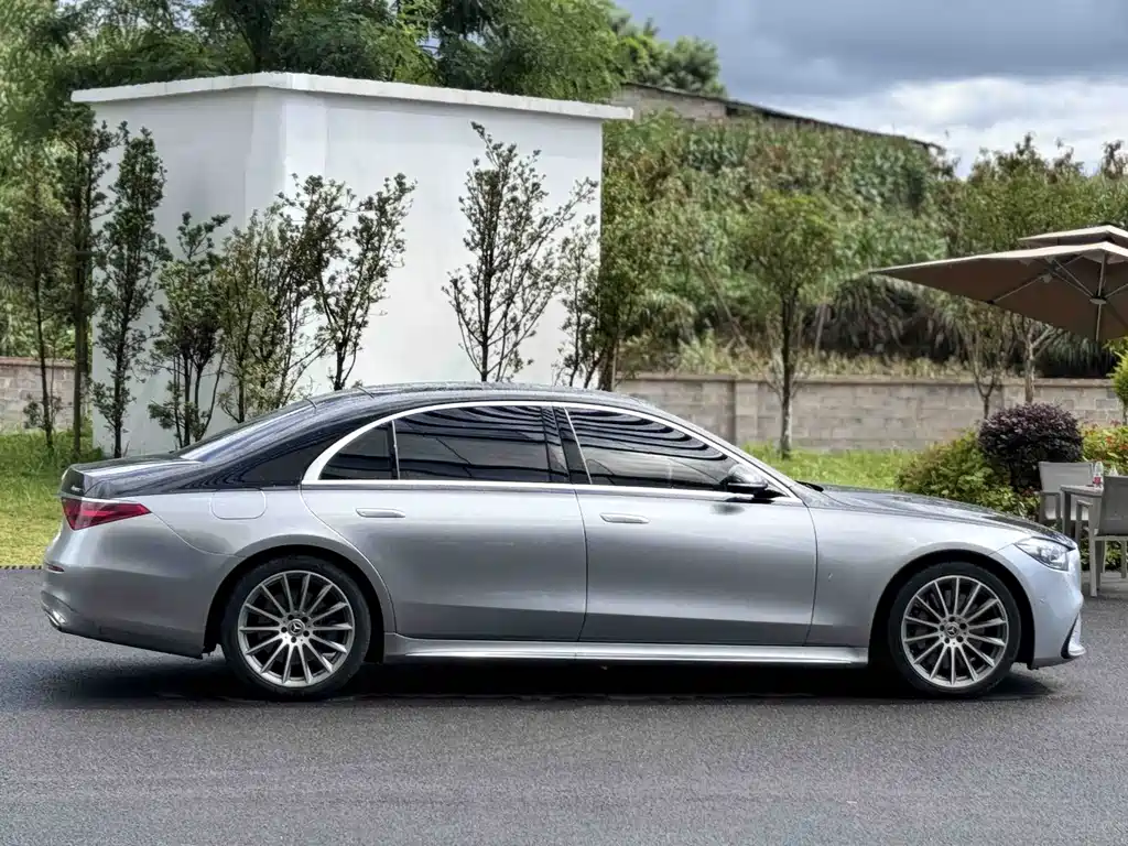 Mercedes-Benz S-Class — миниатюра 12