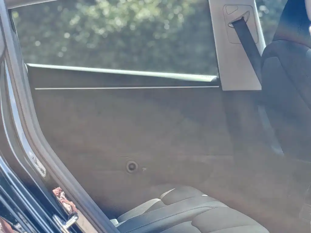 Tesla Model 3 — миниатюра 14