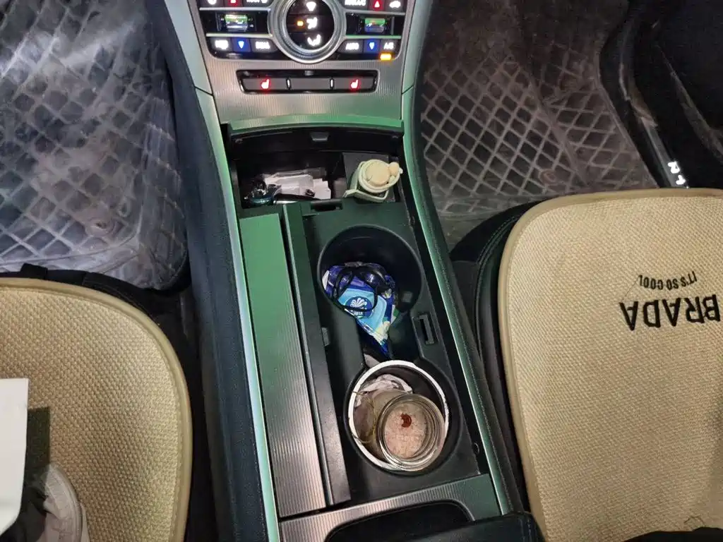 Lincoln MKZ — миниатюра 10