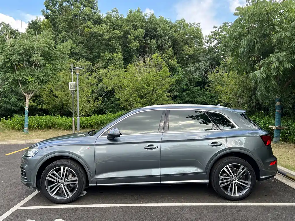Audi Q5L — миниатюра 4