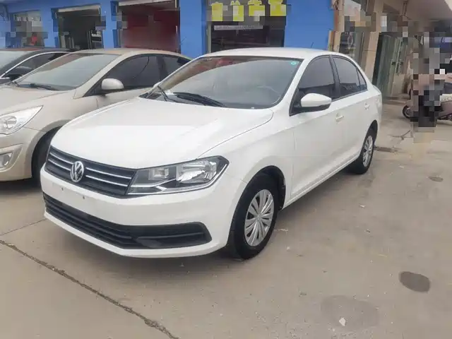 VOLKSWAGEN SANTANA