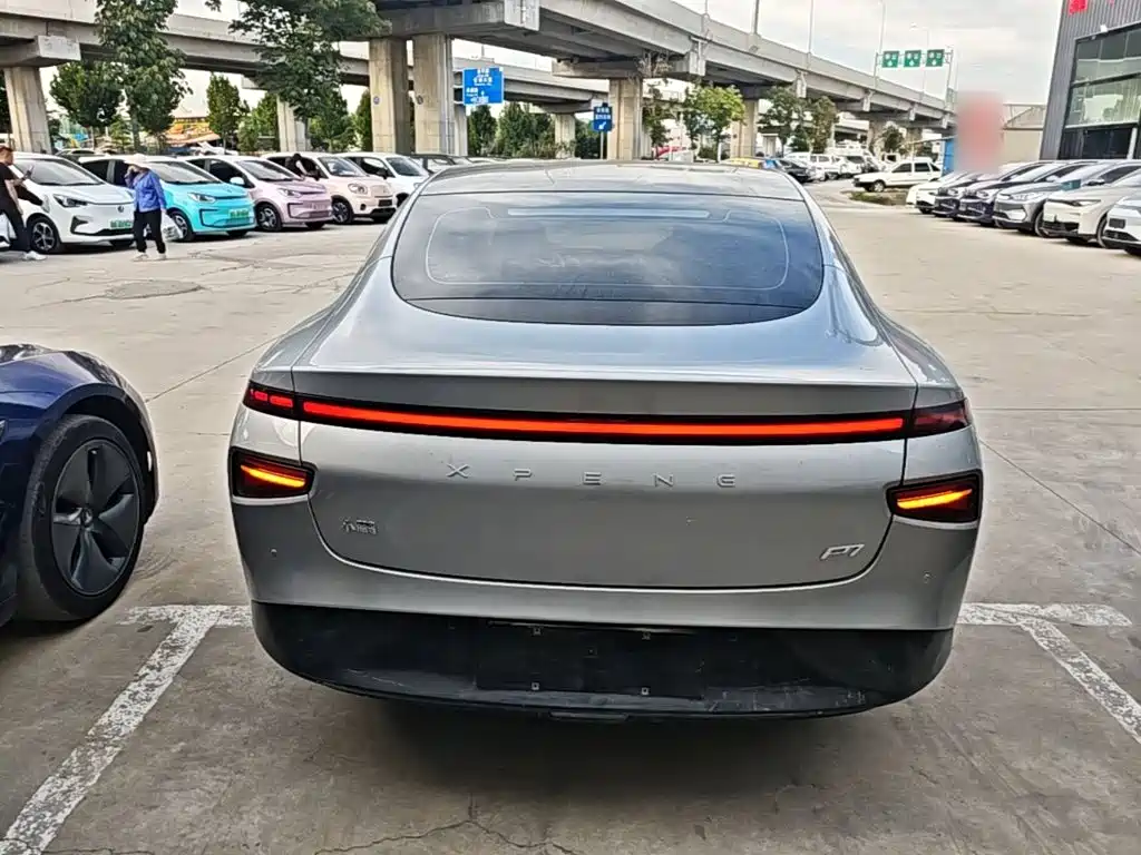 XPeng P7 — миниатюра 6