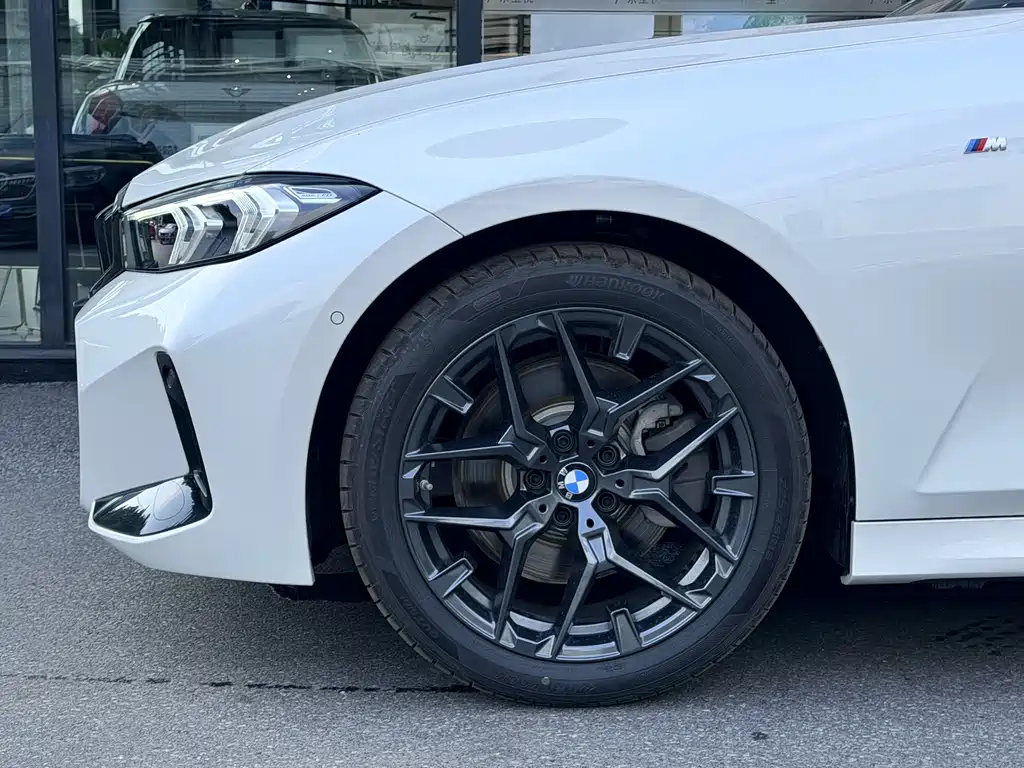 BMW 3 Series — миниатюра 6