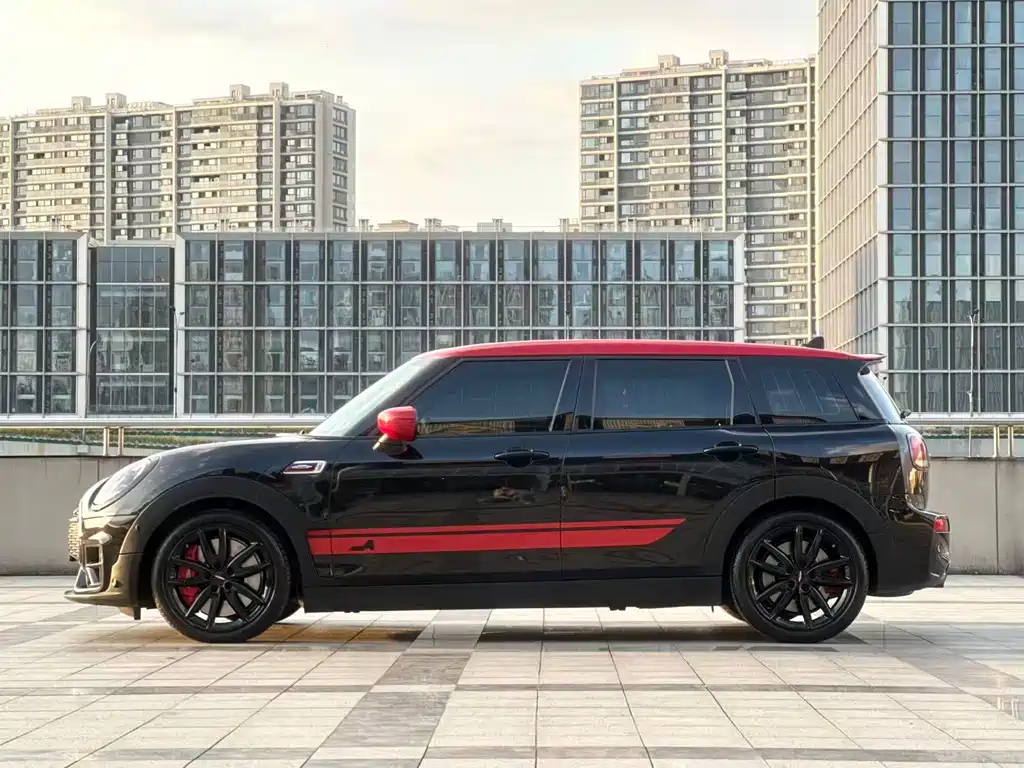 MINI JCW CLUBMAN 2023 — фото 7