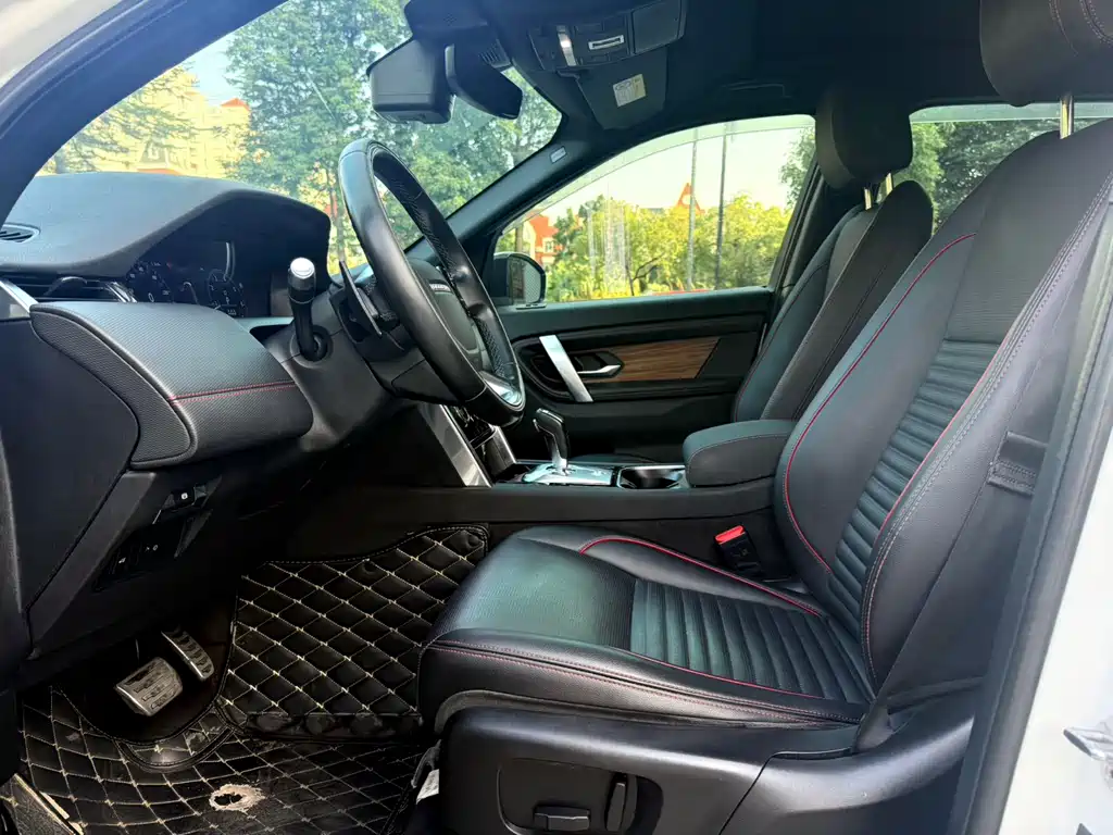 LAND ROVER DISCOVER SPORTS