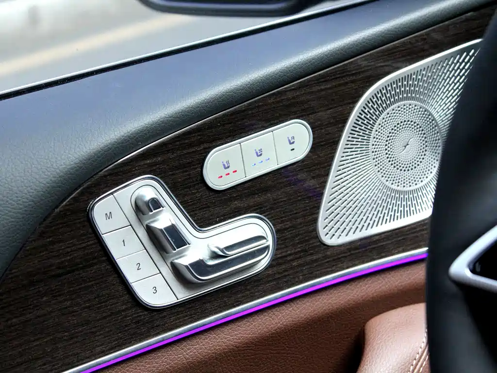 Mercedes-Benz GLE (Import) — миниатюра 11