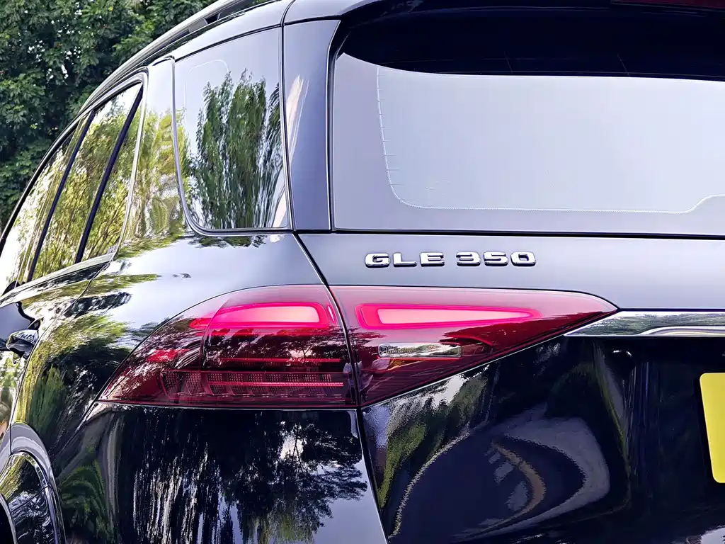 Mercedes-Benz GLE (Import) — миниатюра 30